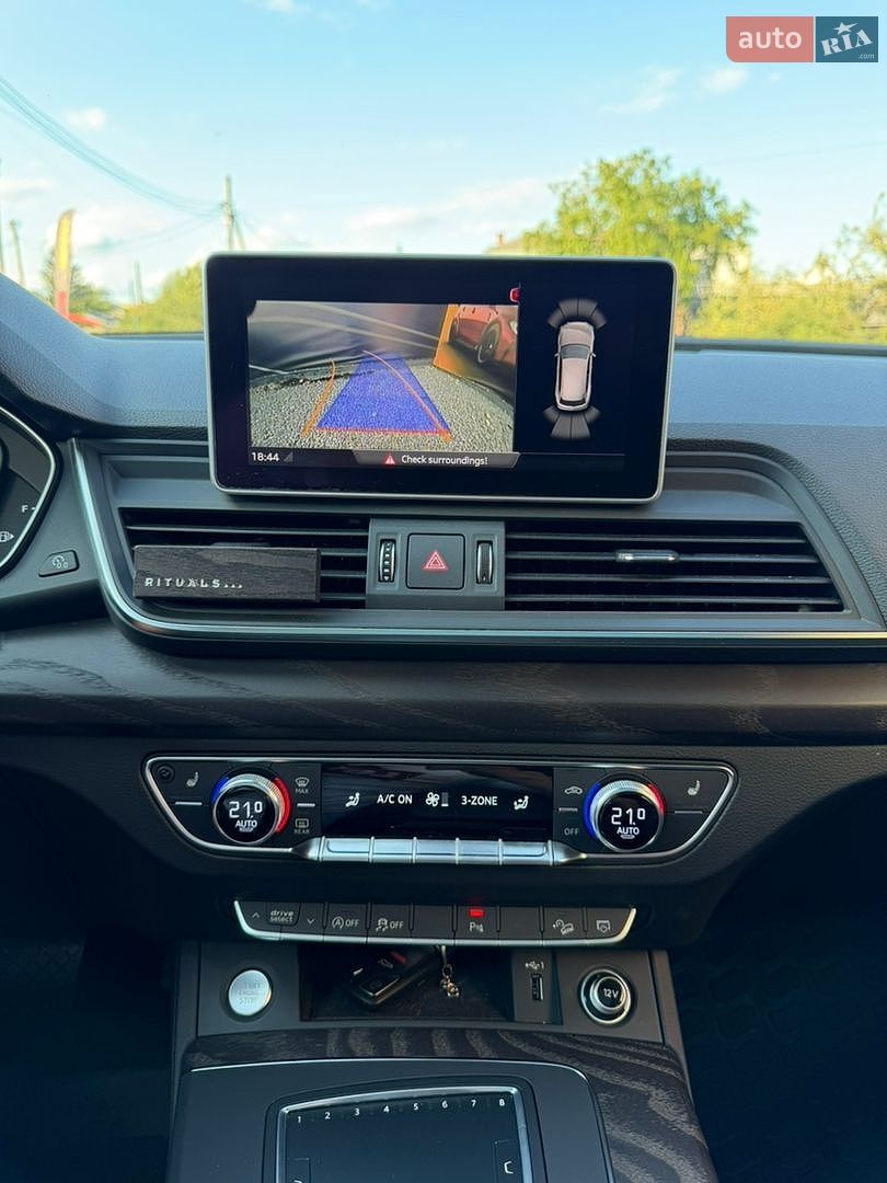 Audi Q5 2018 VIN WA1BNAFYXJ2102712 фото оголошення 37 з 49