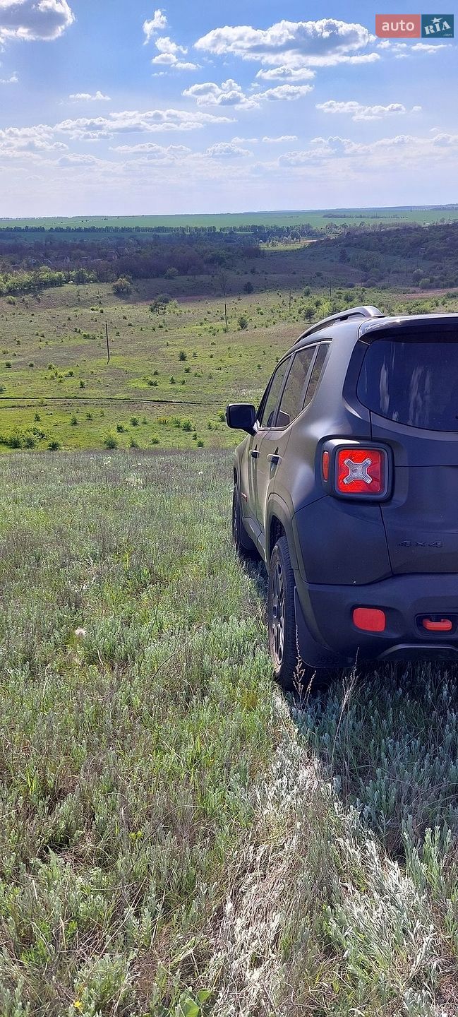 Jeep Renegade 2018 VIN ZACCJBCB4JPH91728 фото оголошення 6 з 9