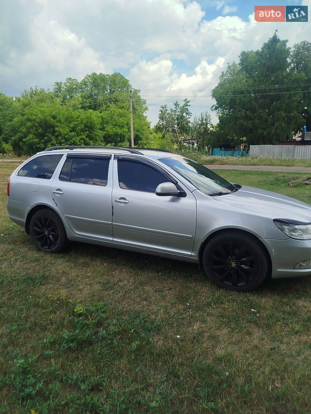 Skoda Octavia 2010 VIN TMBCA41Z8BB152405 фото оголошення 3 з 10