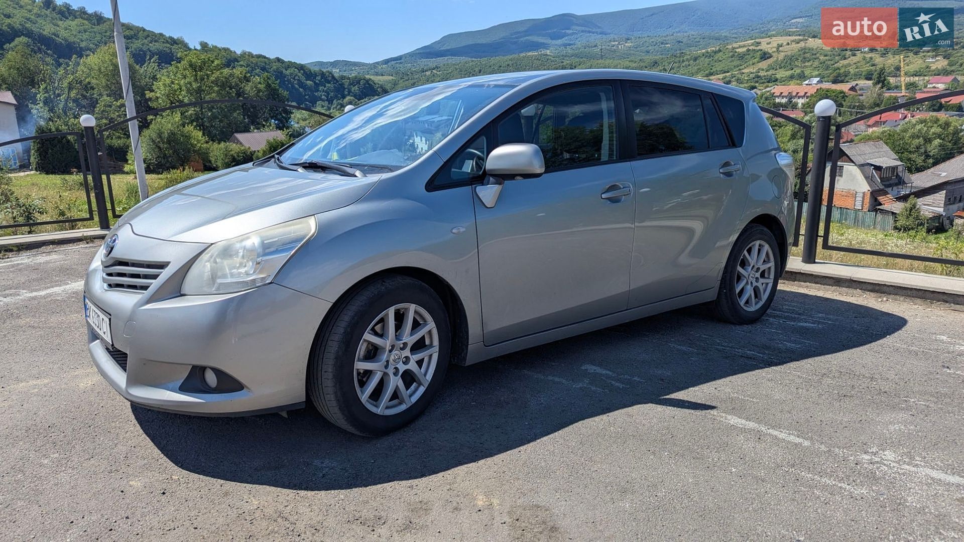 Toyota Verso 2012 VIN NMTDD26R60R071433 фото оголошення 2 з 24