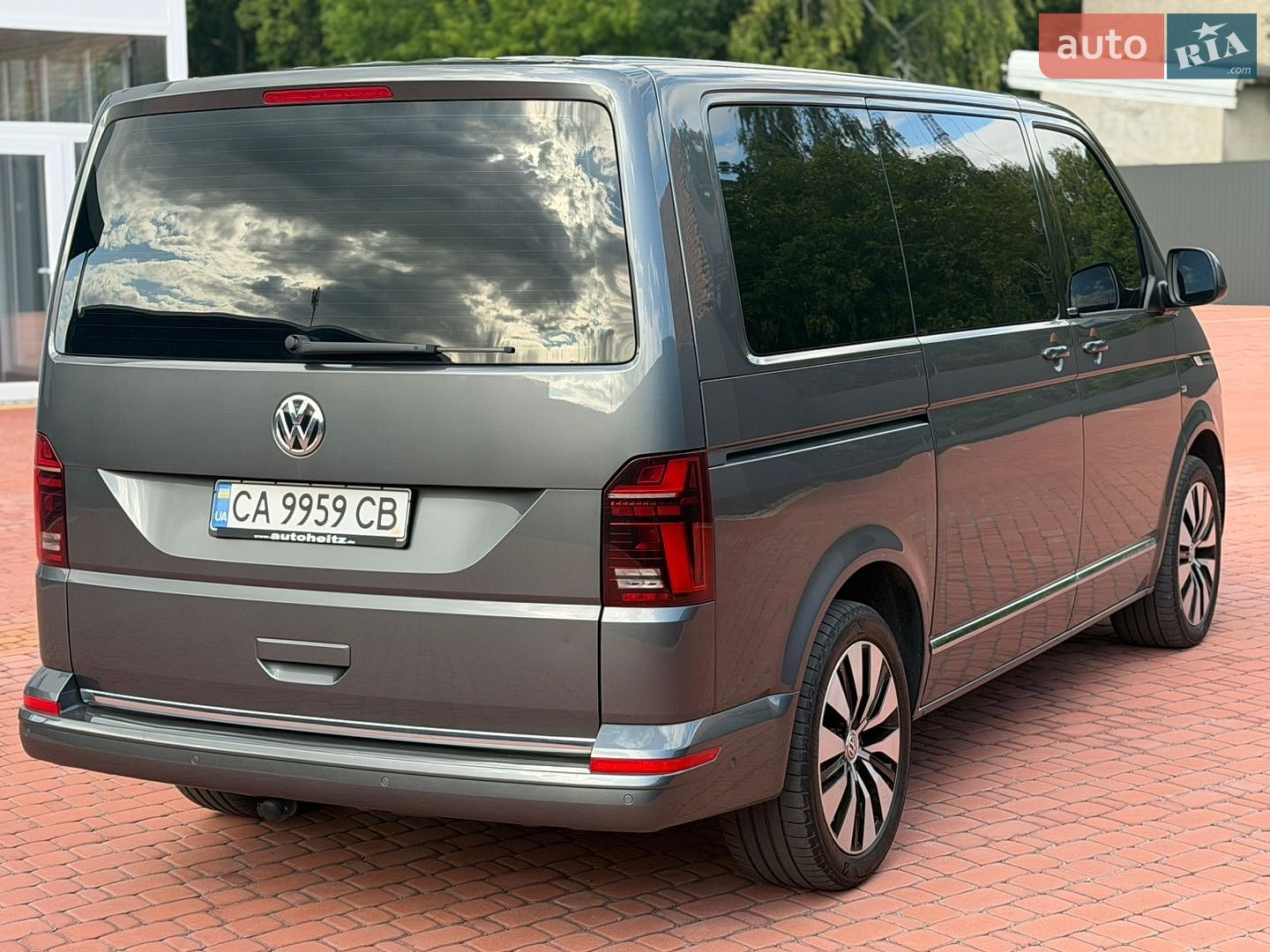 Volkswagen Multivan 2019 VIN WV2ZZZ7HZLH001653 фото оголошення 8 з 62