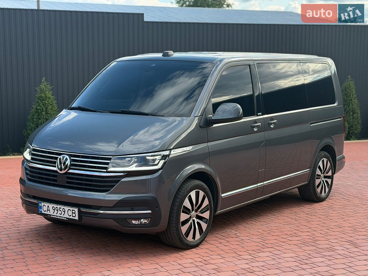 Volkswagen Multivan 2019 VIN WV2ZZZ7HZLH001653 фото оголошення 9 з 62