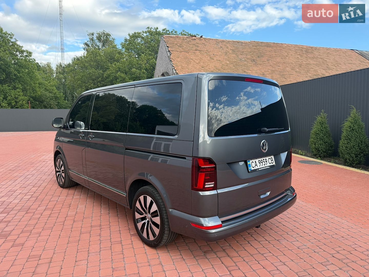 Volkswagen Multivan 2019 VIN WV2ZZZ7HZLH001653 фото оголошення 15 з 62