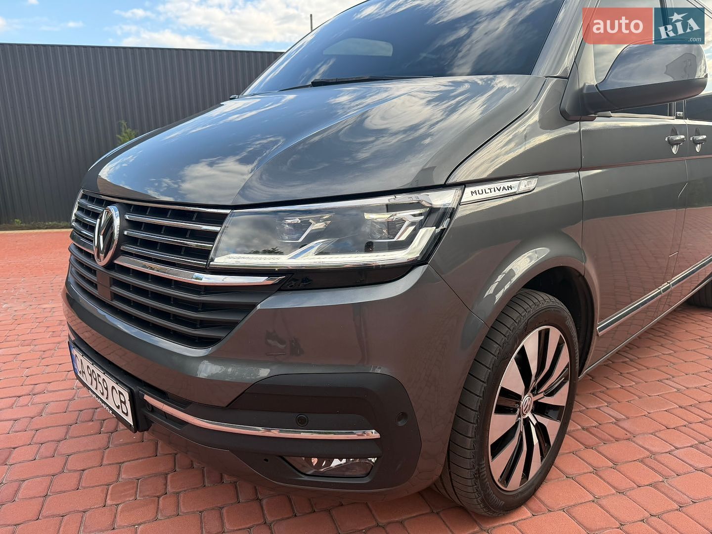Volkswagen Multivan 2019 VIN WV2ZZZ7HZLH001653 фото оголошення 21 з 62