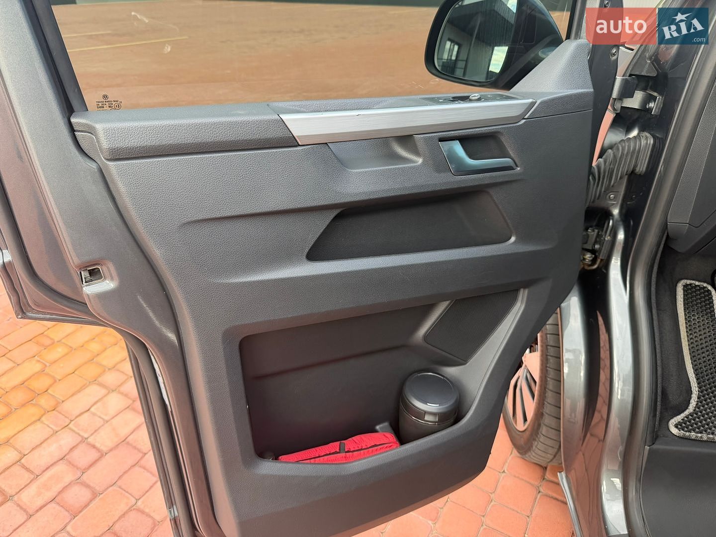 Volkswagen Multivan 2019 VIN WV2ZZZ7HZLH001653 фото оголошення 25 з 62