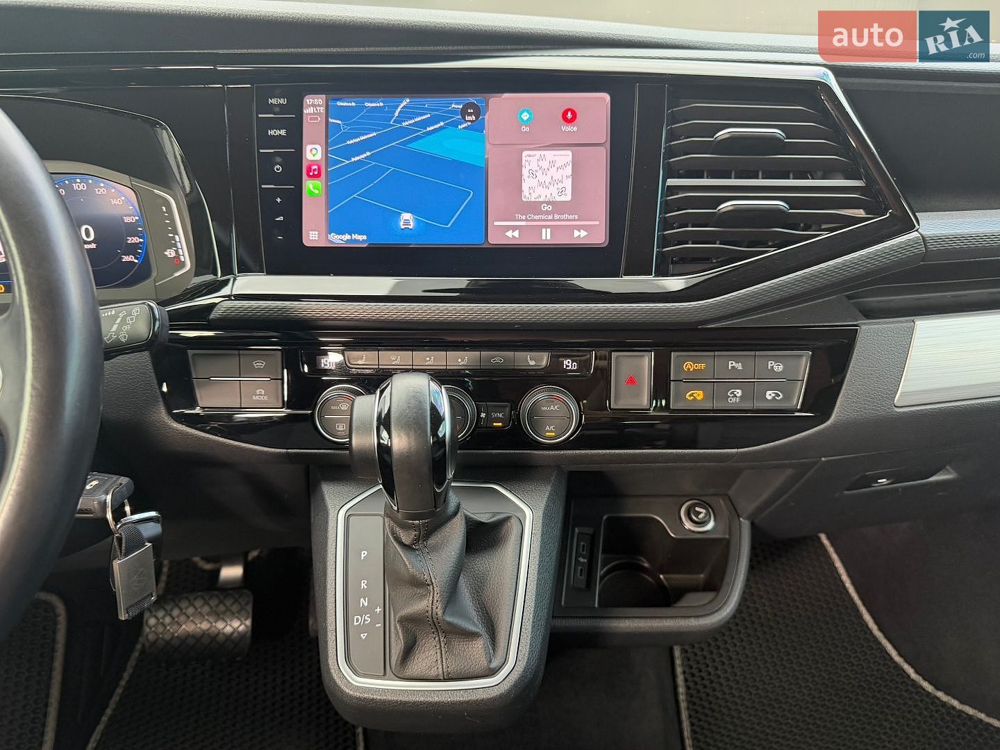 Volkswagen Multivan 2019 VIN WV2ZZZ7HZLH001653 фото оголошення 30 з 62