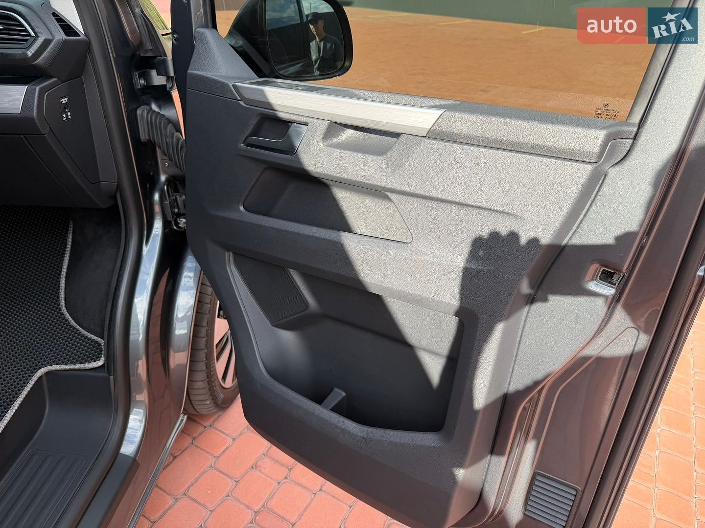 Volkswagen Multivan 2019 VIN WV2ZZZ7HZLH001653 фото оголошення 43 з 62