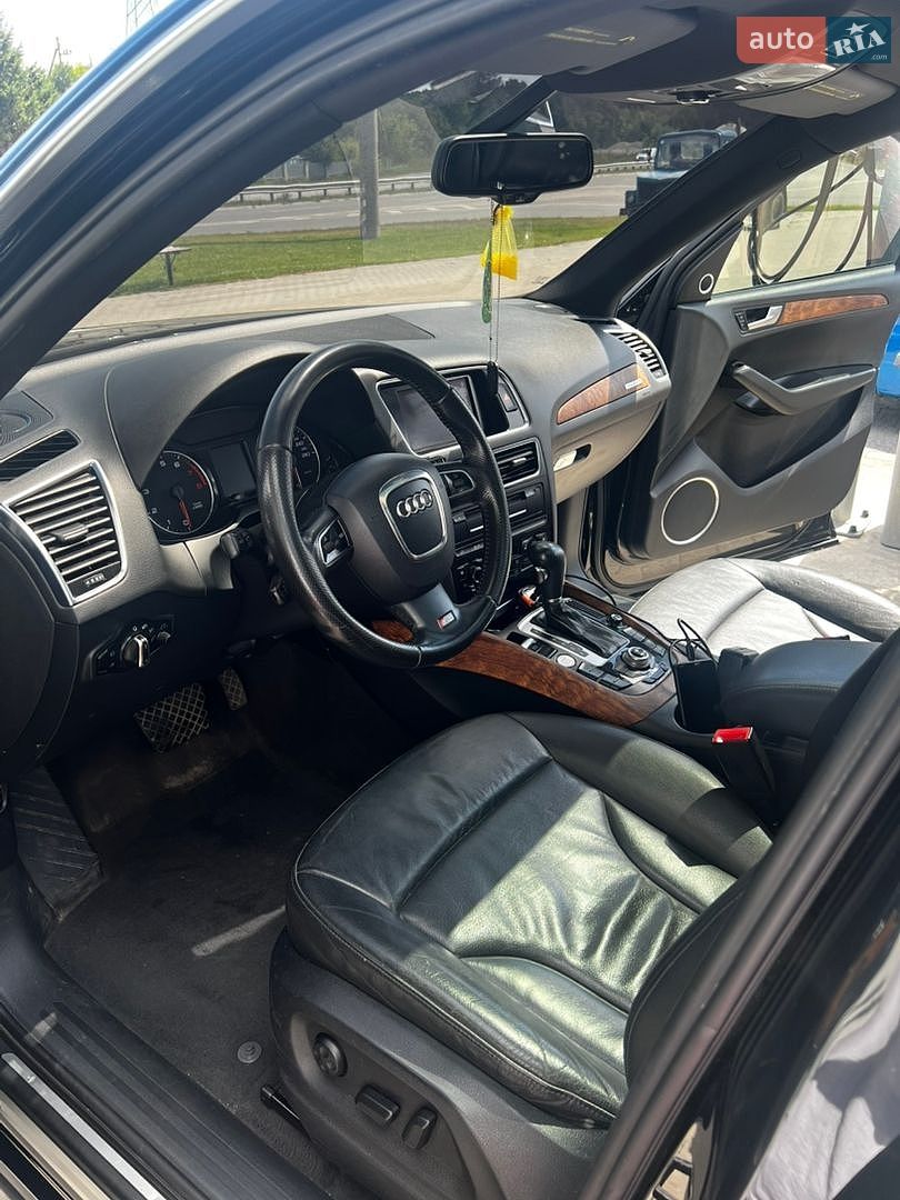 Audi Q5 2011 VIN WA1WFCFP3BA101698 фото оголошення 29 з 81