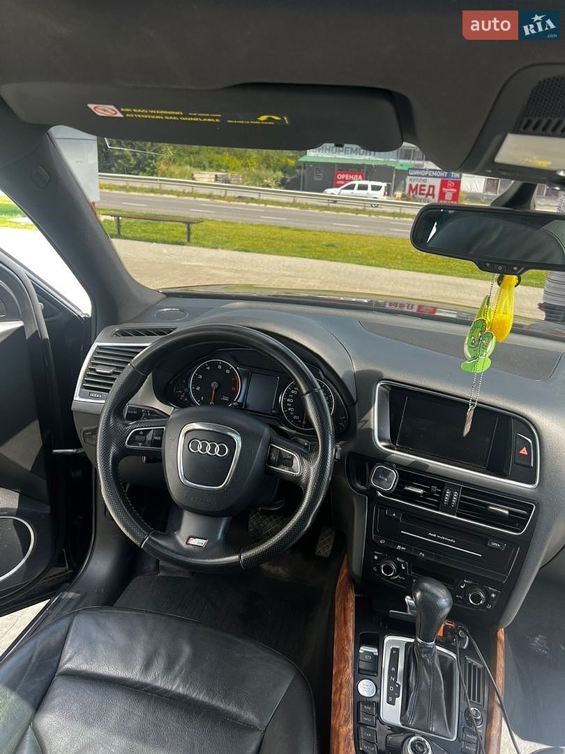 Audi Q5 2011 VIN WA1WFCFP3BA101698 фото оголошення 30 з 81