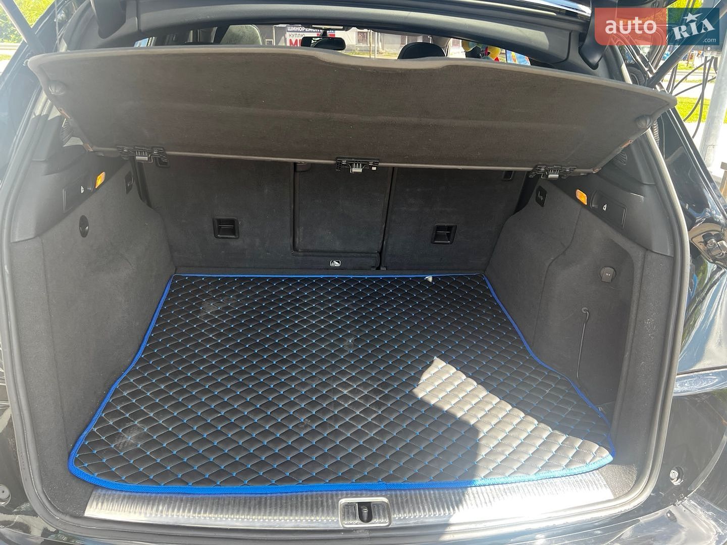 Audi Q5 2011 VIN WA1WFCFP3BA101698 фото оголошення 40 з 81