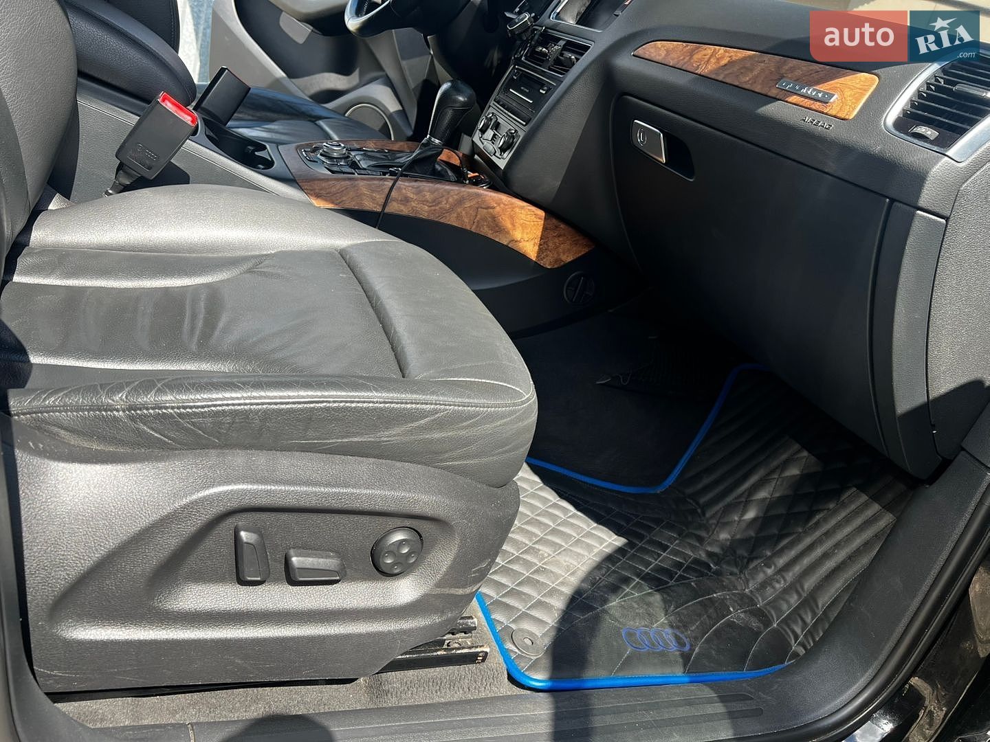 Audi Q5 2011 VIN WA1WFCFP3BA101698 фото оголошення 65 з 81
