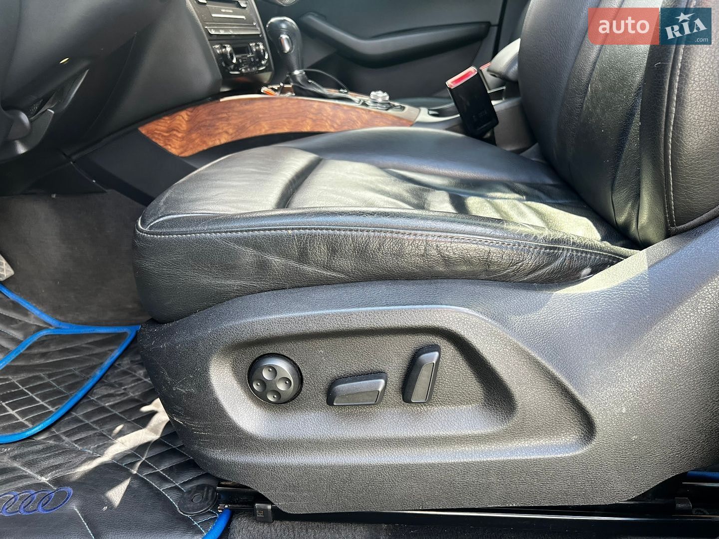 Audi Q5 2011 VIN WA1WFCFP3BA101698 фото оголошення 67 з 81