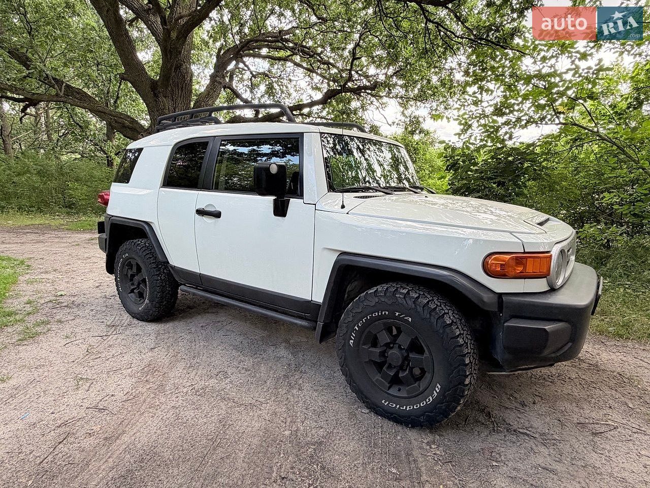 Toyota FJ Cruiser 2008 VIN JTEBU11F78K042330 фото оголошення 5 з 32