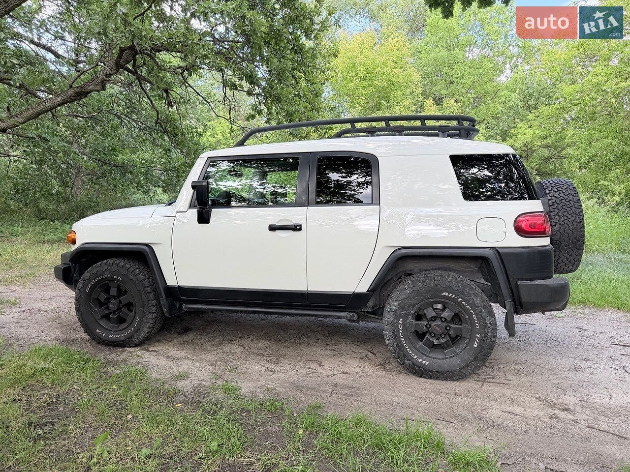 Toyota FJ Cruiser 2008 VIN JTEBU11F78K042330 фото оголошення 7 з 32