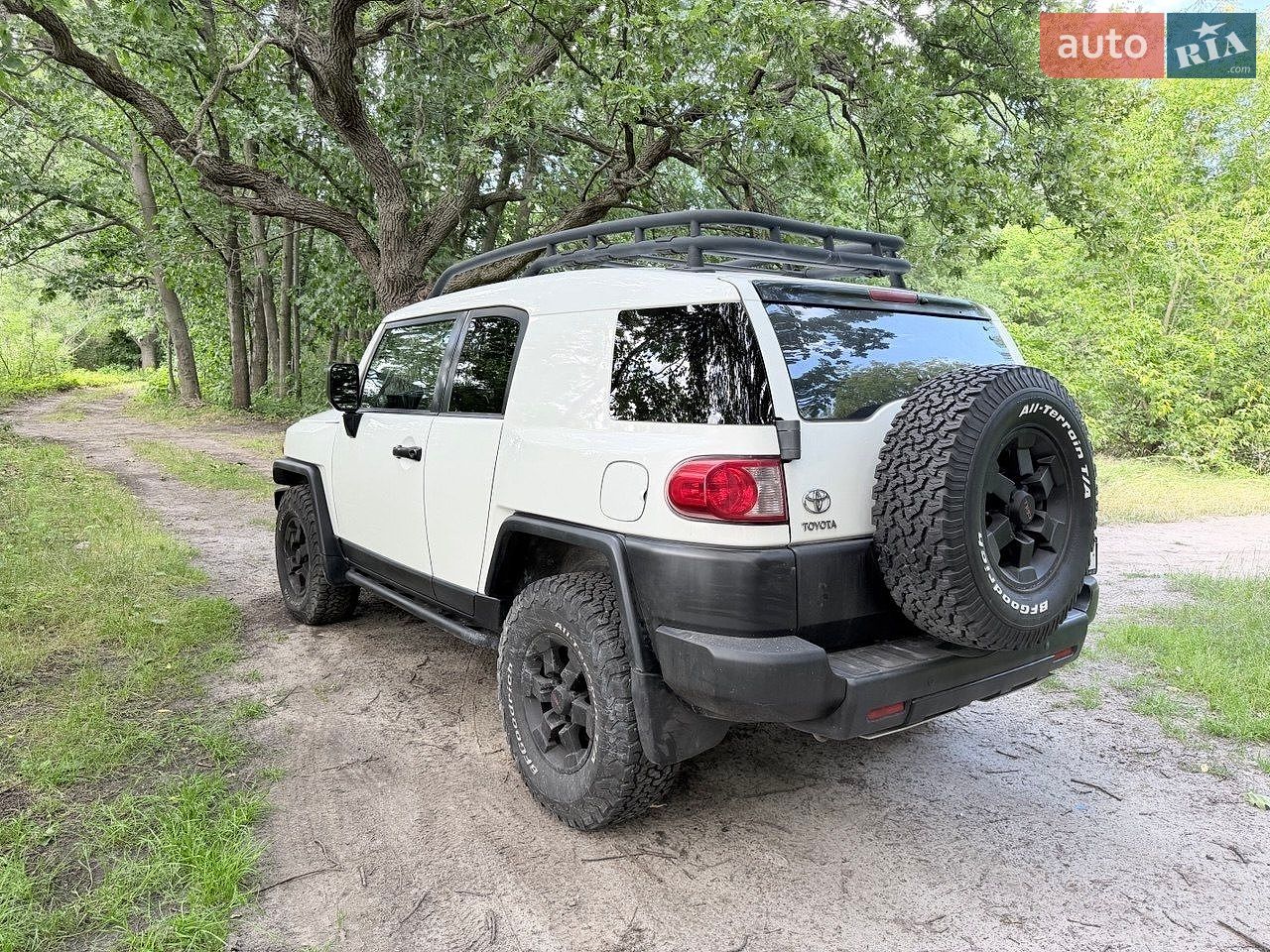 Toyota FJ Cruiser 2008 VIN JTEBU11F78K042330 фото оголошення 9 з 32