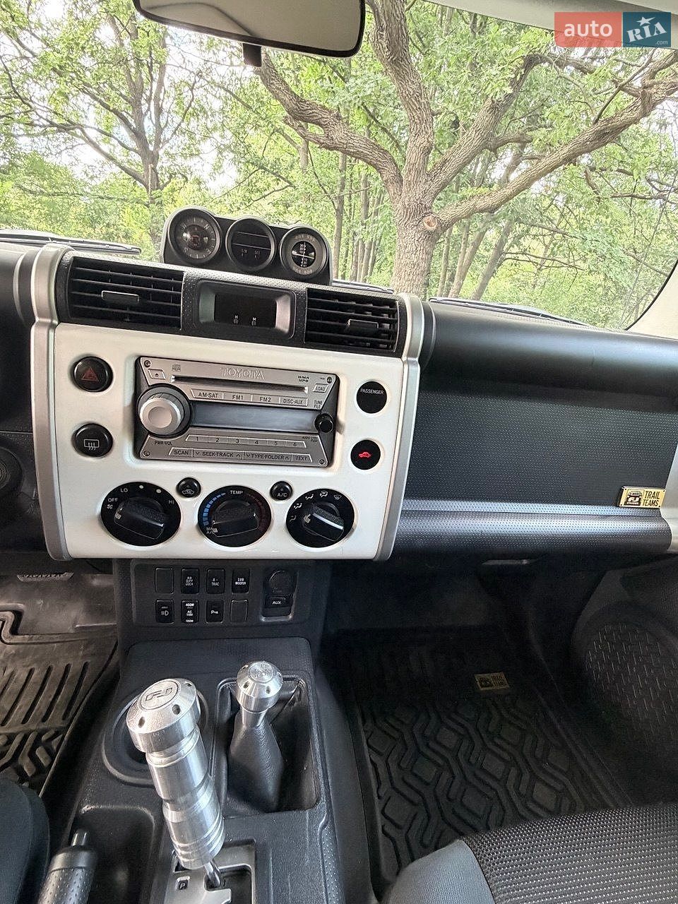 Toyota FJ Cruiser 2008 VIN JTEBU11F78K042330 фото оголошення 24 з 32