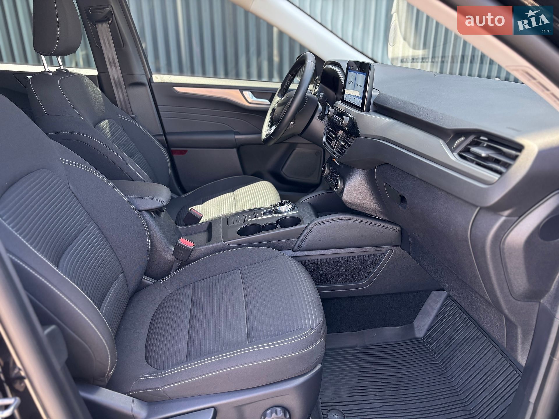 Ford Kuga 2022 VIN WF0FXXWPMFNR72590 фото оголошення 45 з 51
