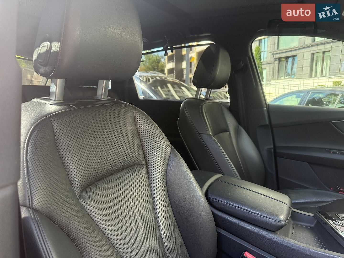 Audi Q7 2016 VIN WA1VAAF74HD018948 фото оголошення 4 з 28