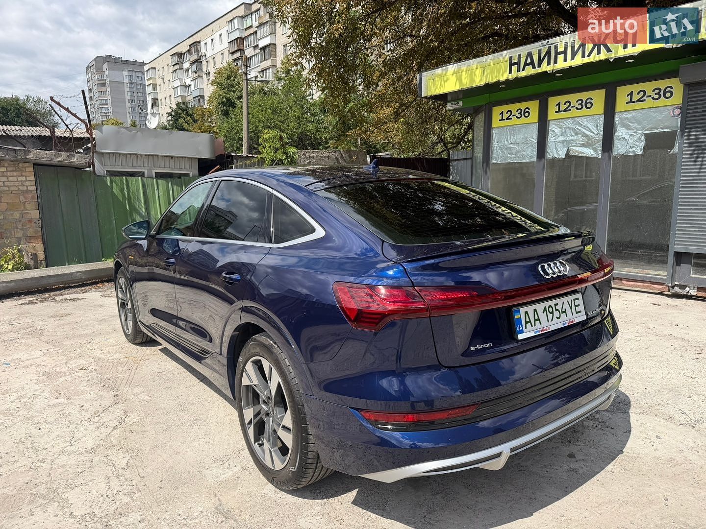 Audi e-tron Sportback 2023 VIN WAUZZZGEXPB025132 фото оголошення 5 з 17