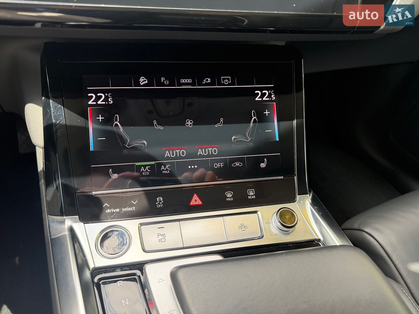 Audi e-tron Sportback 2023 VIN WAUZZZGEXPB025132 фото оголошення 3 з 9