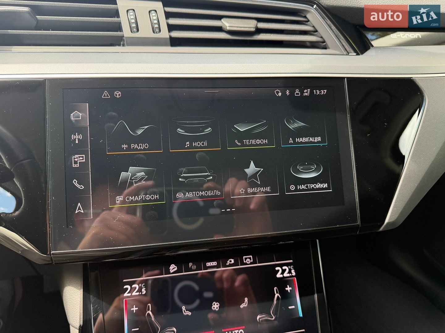Audi e-tron Sportback 2023 VIN WAUZZZGEXPB025132 фото оголошення 4 з 9