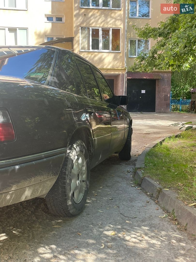Mercedes-Benz E-Class 1994 VIN WDB1241261J061906 фото оголошення 3 з 9