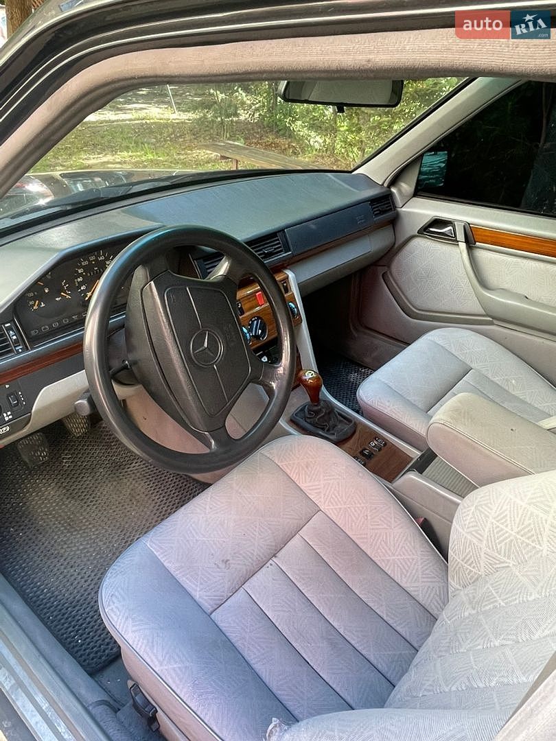 Mercedes-Benz E-Class 1994 VIN WDB1241261J061906 фото оголошення 6 з 9