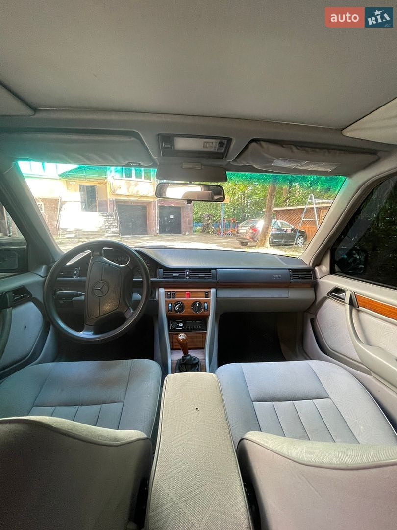 Mercedes-Benz E-Class 1994 VIN WDB1241261J061906 фото оголошення 7 з 9