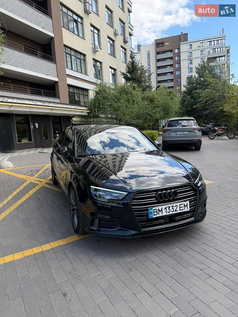 Audi A3 2017 VIN WAUAUGFFXJ1011075 фото оголошення 3 з 30