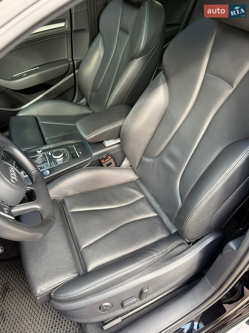 Audi A3 2017 VIN WAUAUGFFXJ1011075 фото оголошення 11 з 30