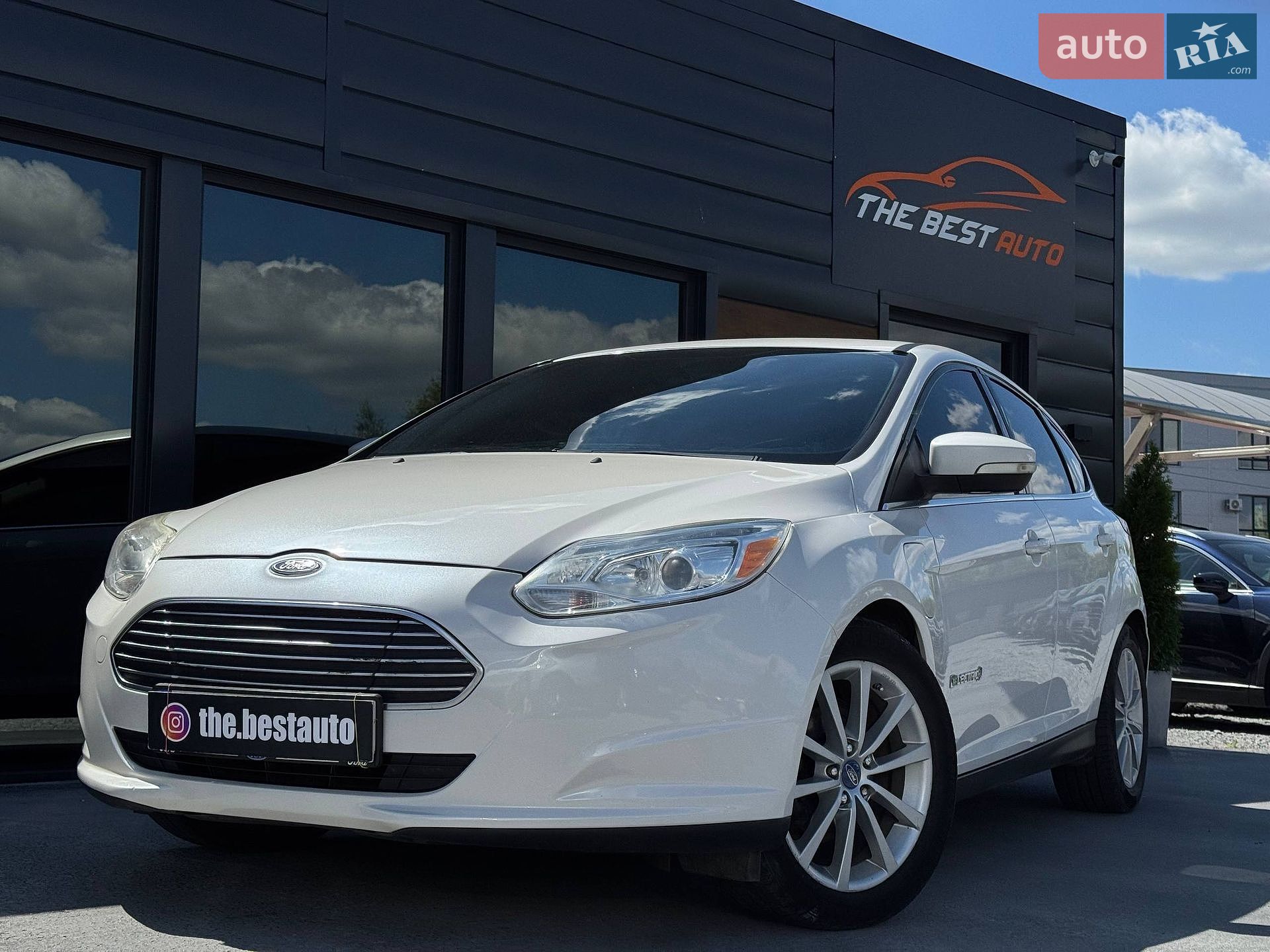 Ford Focus 2017 VIN 1FADP3R44HL226465 фото оголошення 2 з 61