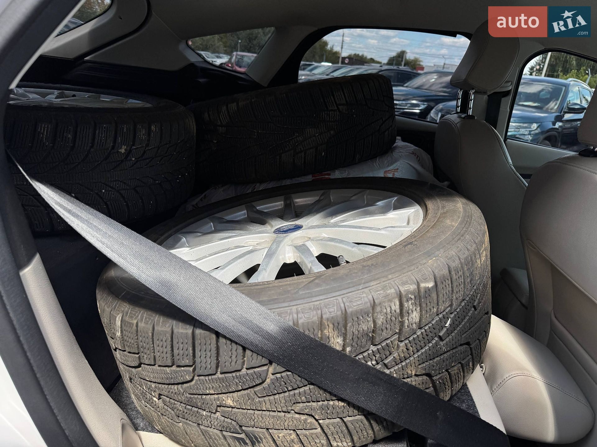 Ford Focus 2017 VIN 1FADP3R44HL226465 фото оголошення 49 з 61