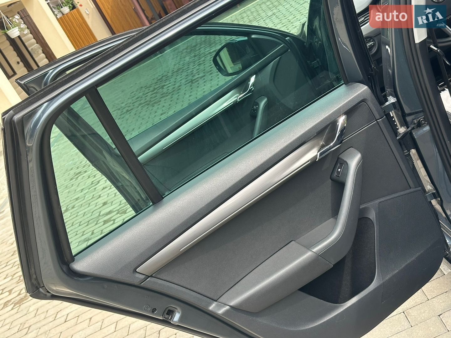 Skoda Octavia 2018 VIN TMBJJ7NE3J0249277 фото оголошення 12 з 67
