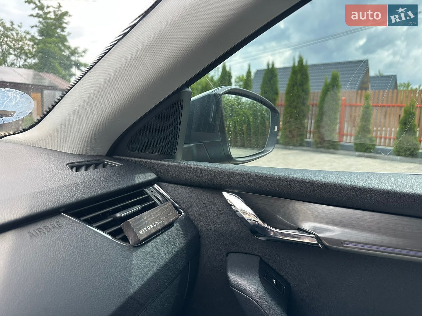 Skoda Octavia 2018 VIN TMBJJ7NE3J0249277 фото оголошення 34 з 67