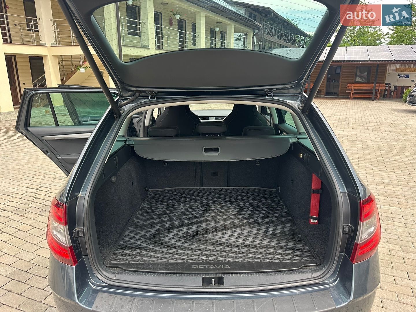 Skoda Octavia 2018 VIN TMBJJ7NE3J0249277 фото оголошення 37 з 67