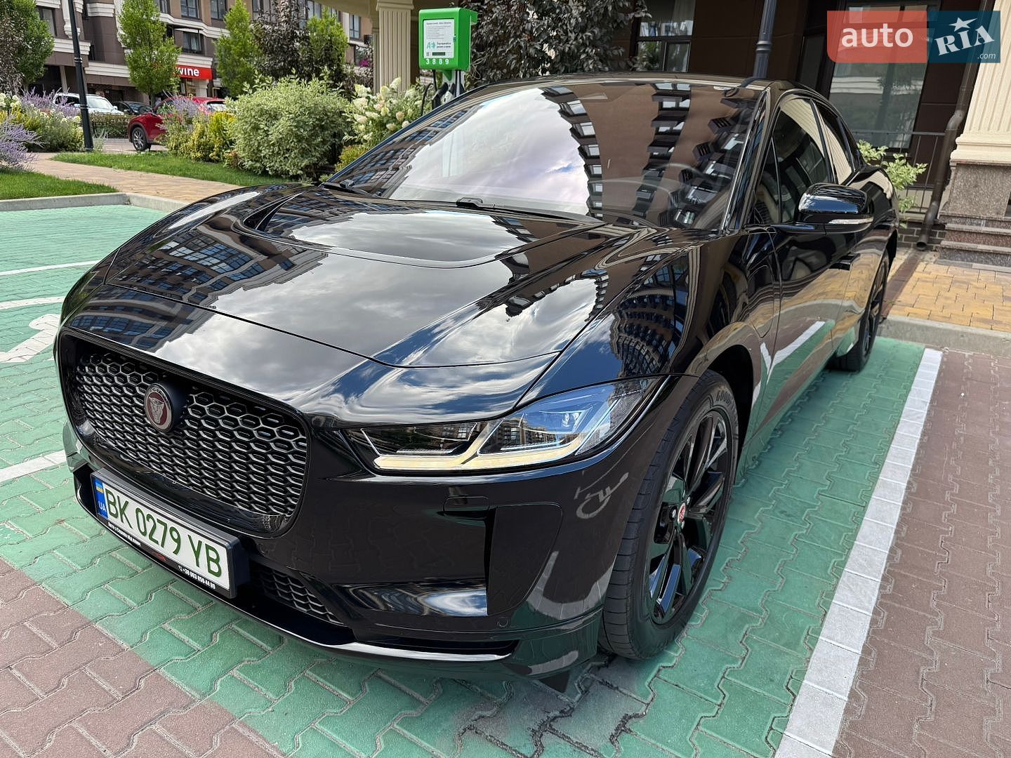 Jaguar I-Pace 2022 VIN SADHA2B14P1625396 фото оголошення 3 з 41