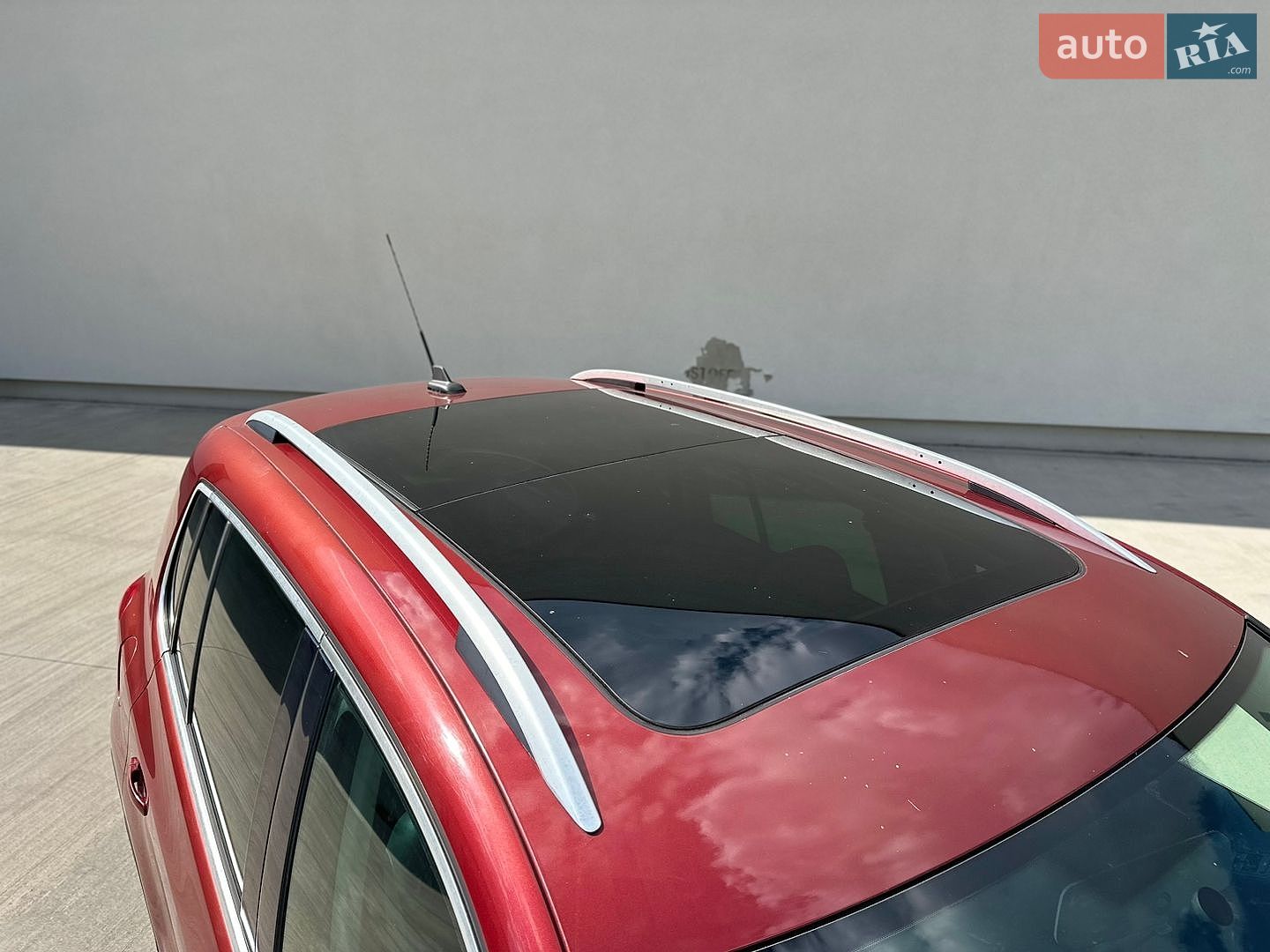 Volkswagen Tiguan 2010 VIN WVGAV9AX3AW003197 фото оголошення 10 з 36