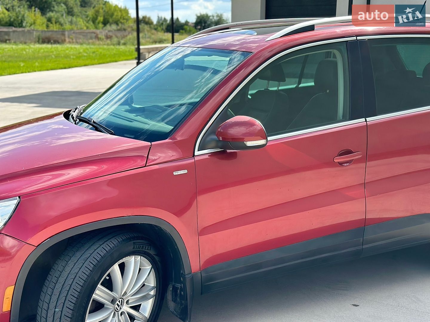 Volkswagen Tiguan 2010 VIN WVGAV9AX3AW003197 фото оголошення 13 з 36