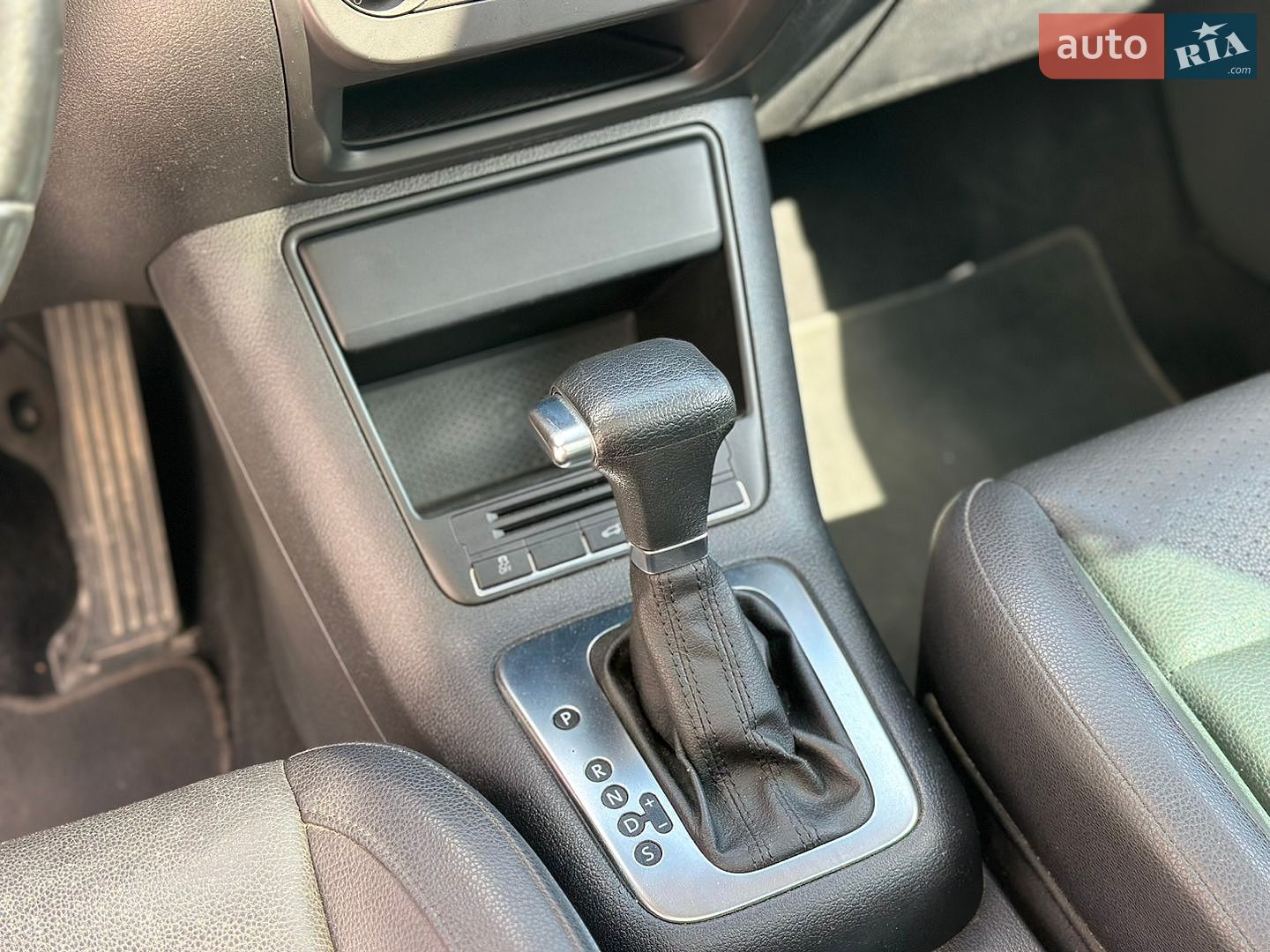 Volkswagen Tiguan 2010 VIN WVGAV9AX3AW003197 фото оголошення 19 з 36