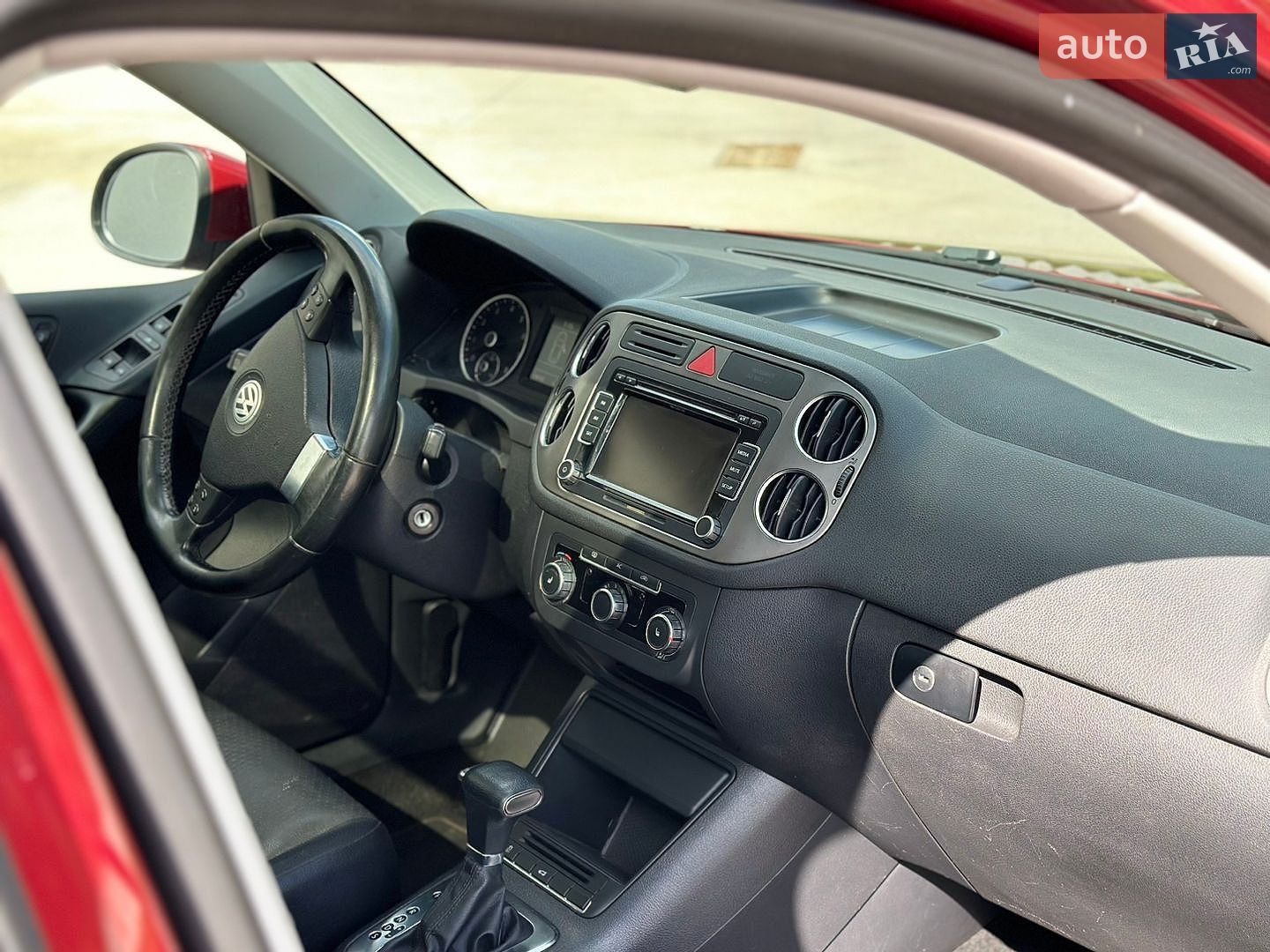 Volkswagen Tiguan 2010 VIN WVGAV9AX3AW003197 фото оголошення 30 з 36