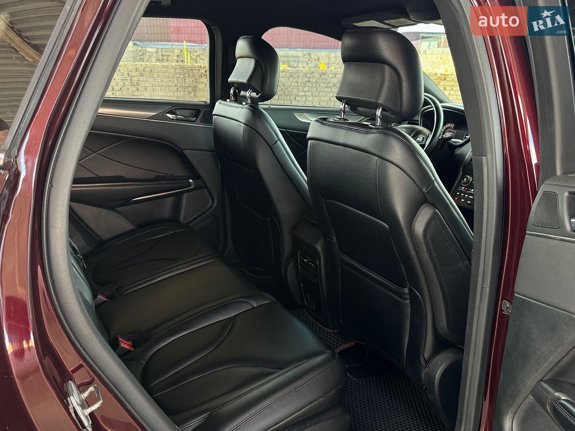Lincoln MKC 2016 VIN 5LMCJ1C94GUJ24410 фото оголошення 49 з 65