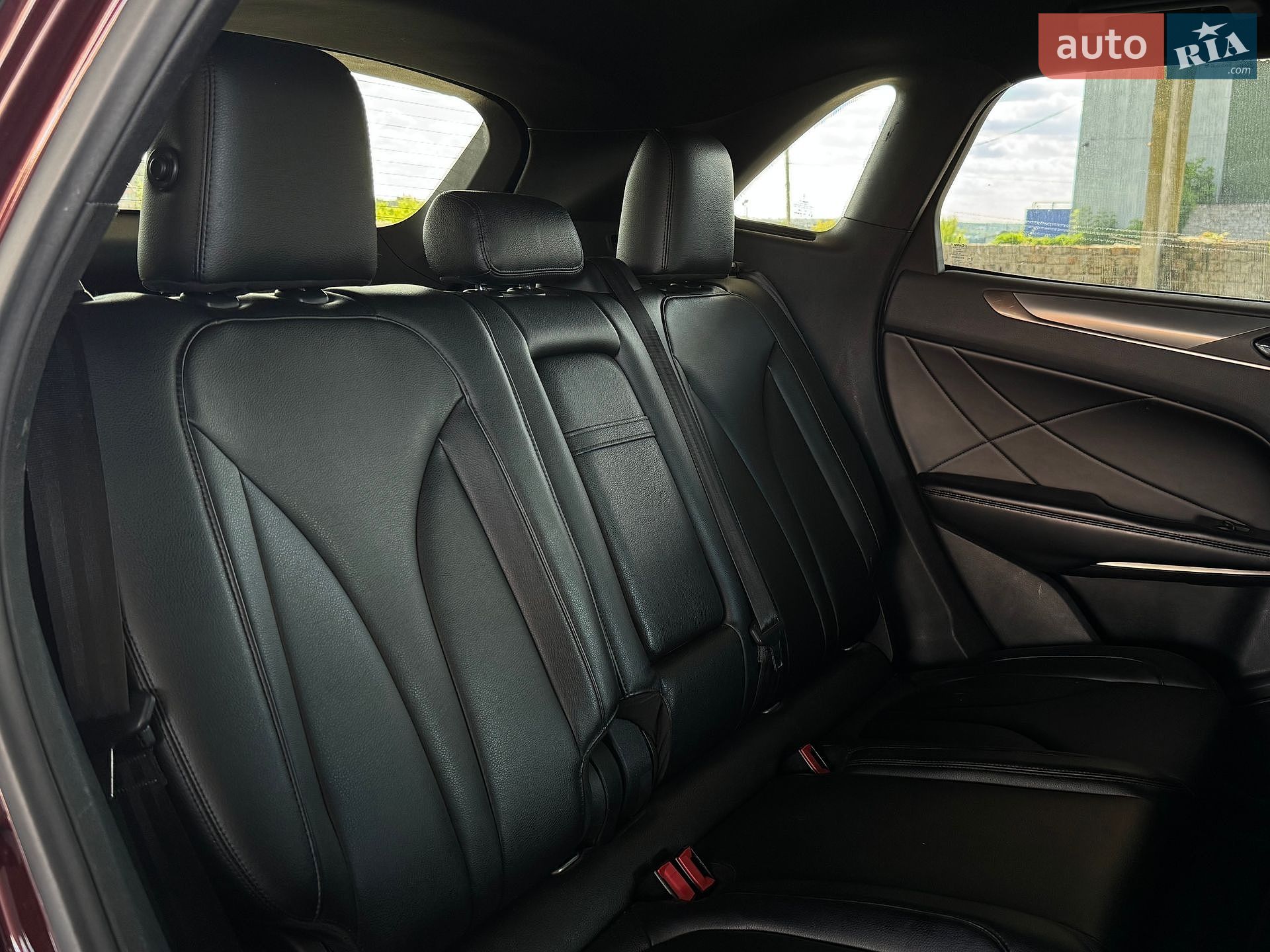 Lincoln MKC 2016 VIN 5LMCJ1C94GUJ24410 фото оголошення 50 з 65