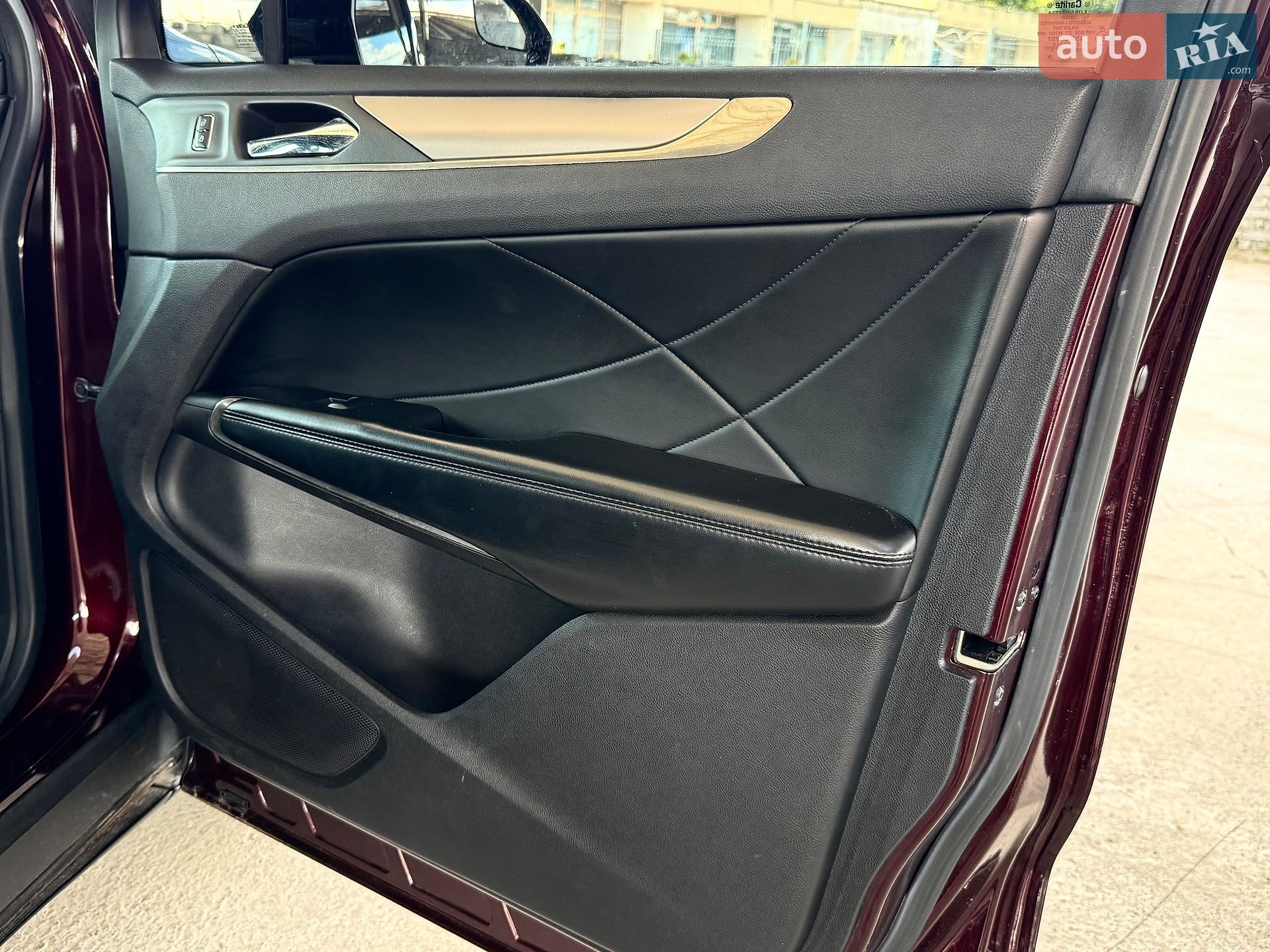 Lincoln MKC 2016 VIN 5LMCJ1C94GUJ24410 фото оголошення 51 з 65