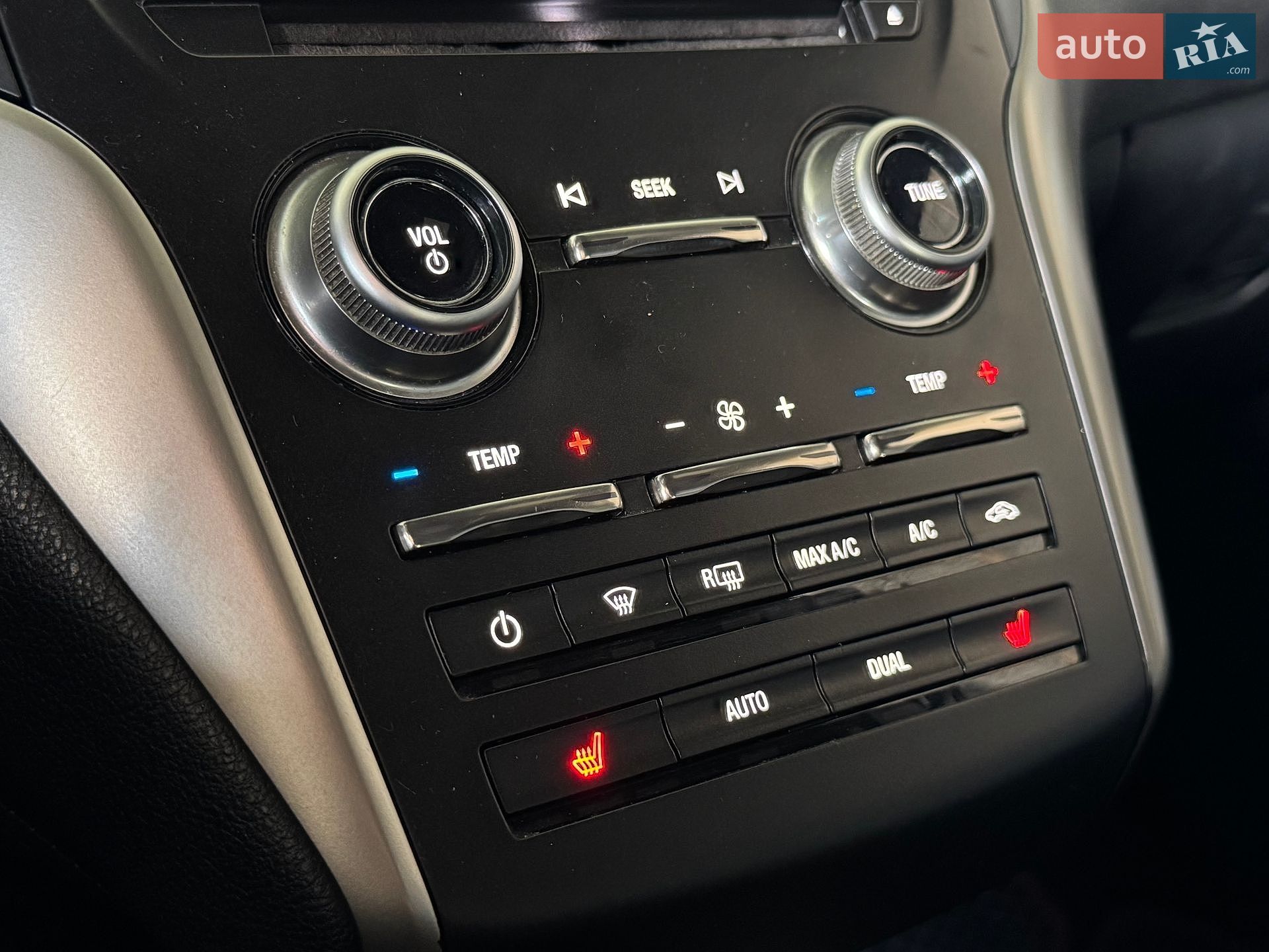 Lincoln MKC 2016 VIN 5LMCJ1C94GUJ24410 фото оголошення 57 з 65
