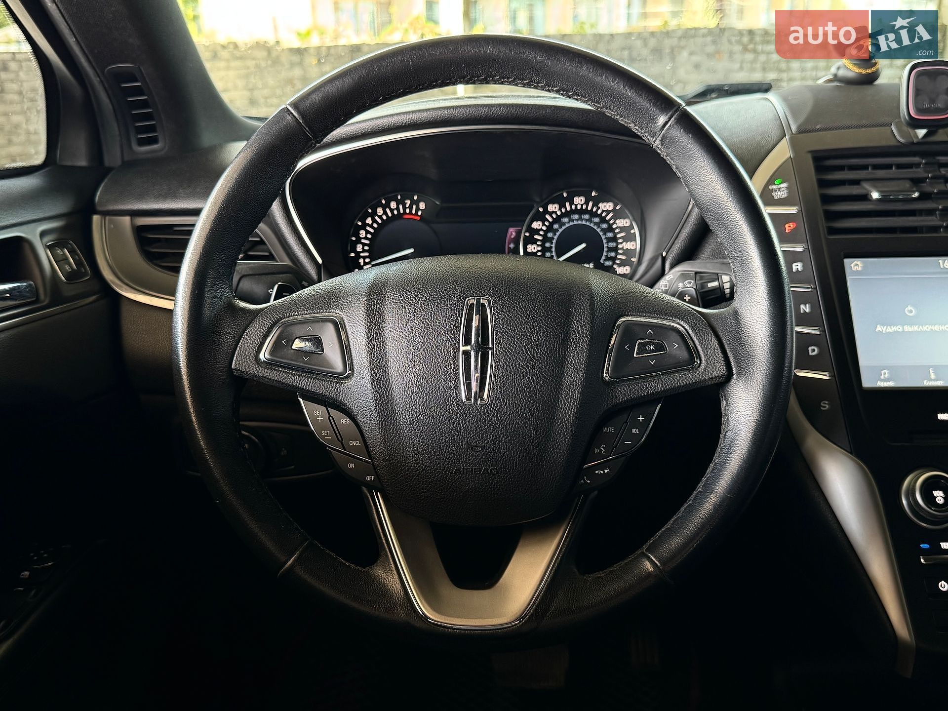 Lincoln MKC 2016 VIN 5LMCJ1C94GUJ24410 фото оголошення 62 з 65