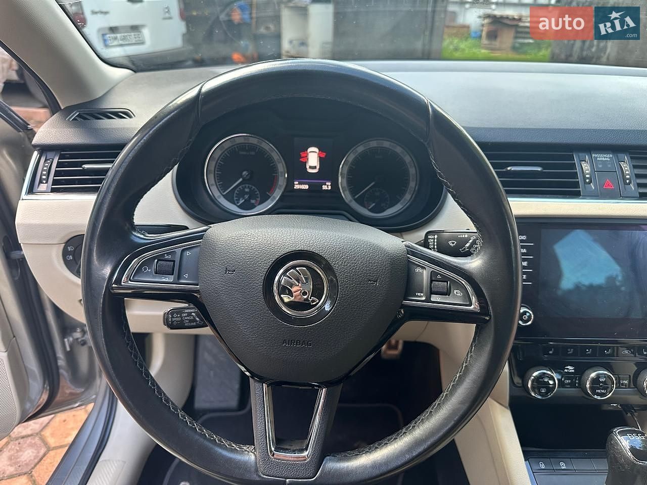 Skoda Octavia 2018 VIN TMBJJ9NE1K0052072 фото оголошення 10 з 15