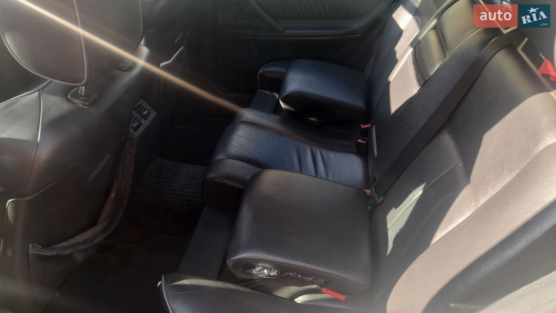 Mercedes-Benz E-Class 2001 VIN WDB2102261B439083 фото оголошення 10 з 21