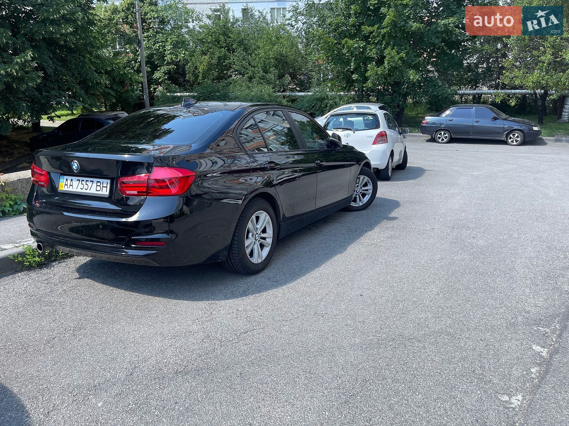 BMW 3 Series 2015 VIN WBA8E31050K492711 фото оголошення 5 з 15