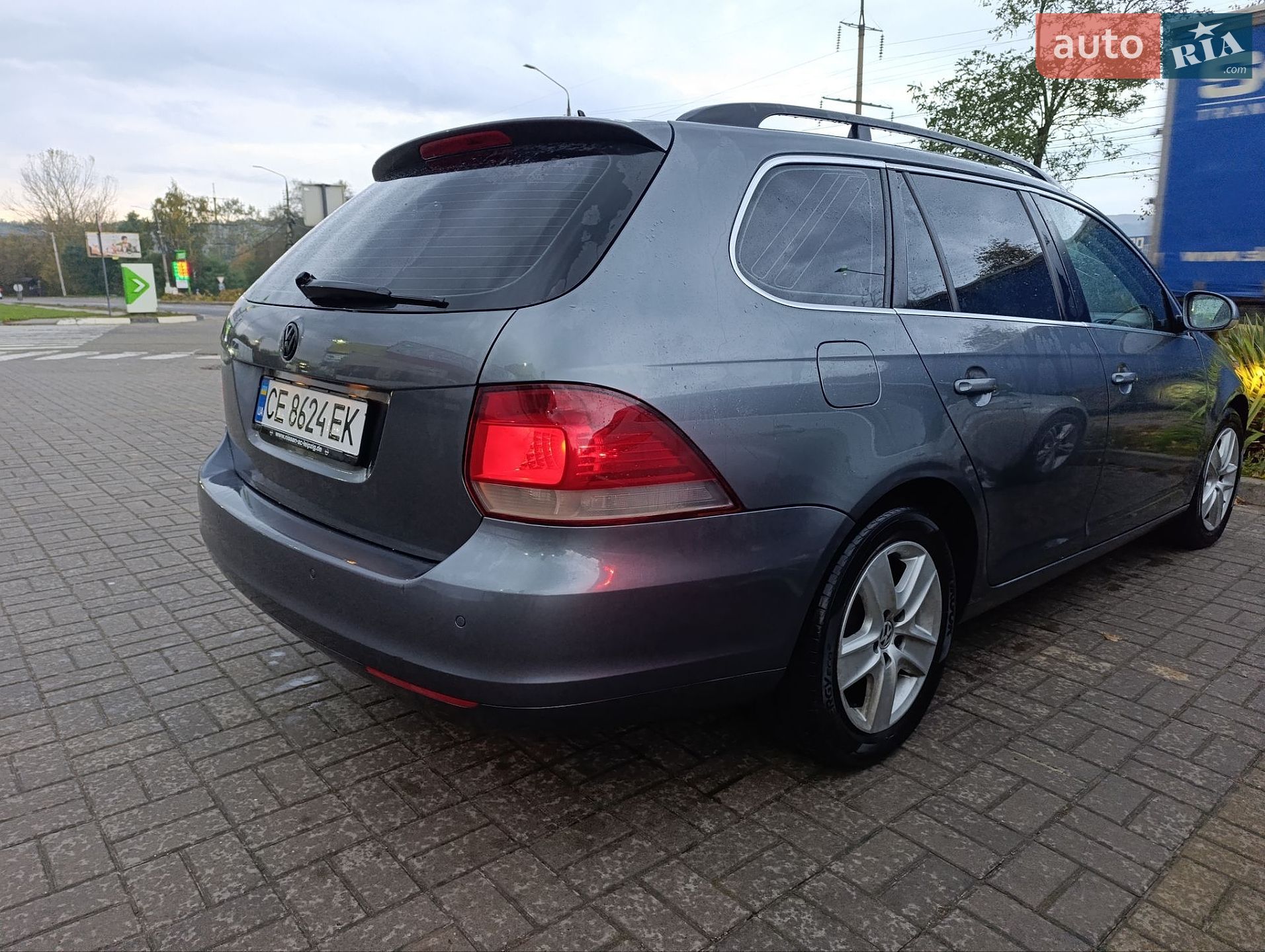 Volkswagen Golf 2010 VIN WVWZZZ1KZAM697118 фото оголошення 3 з 8