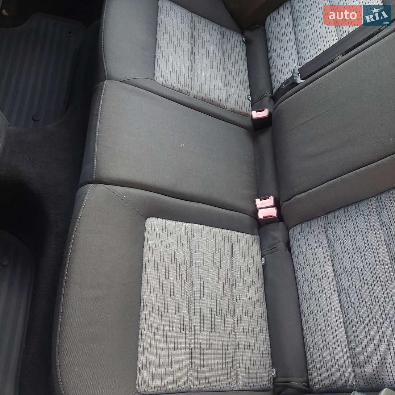 Skoda Octavia 2010 VIN TMBCA41Z2AB151765 фото оголошення 8 з 12